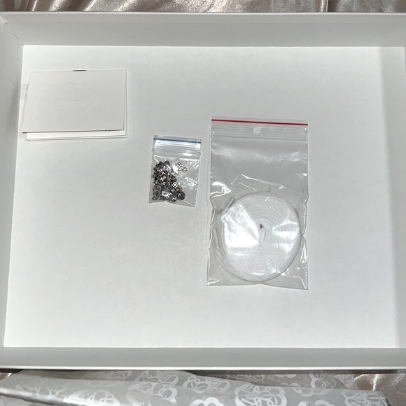 Alexander McQueen oversize sneakers with crystals. Size 38.5 - Picture 8 of 9